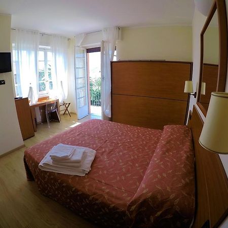 Hotel Mimosa 스포토르노 외부 사진